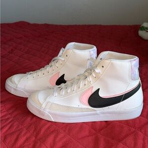 Nike Blazer Mid